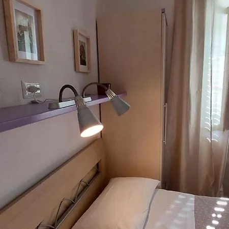 Zwei-zimmer-penthouse-wohnung Mit Terrasse Mit Meerblick *