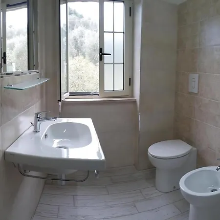 Zwei-zimmer-penthouse-wohnung Mit Terrasse Mit Meerblick *